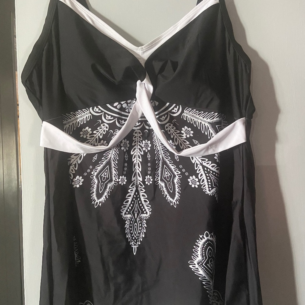 Women's Tankini Swim Top Black/White Size 2X